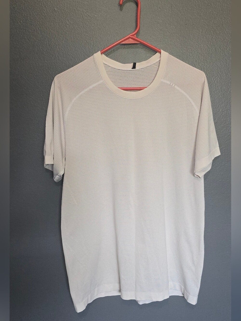 lululemon athletica Men's Short Sleeve Performance Tee